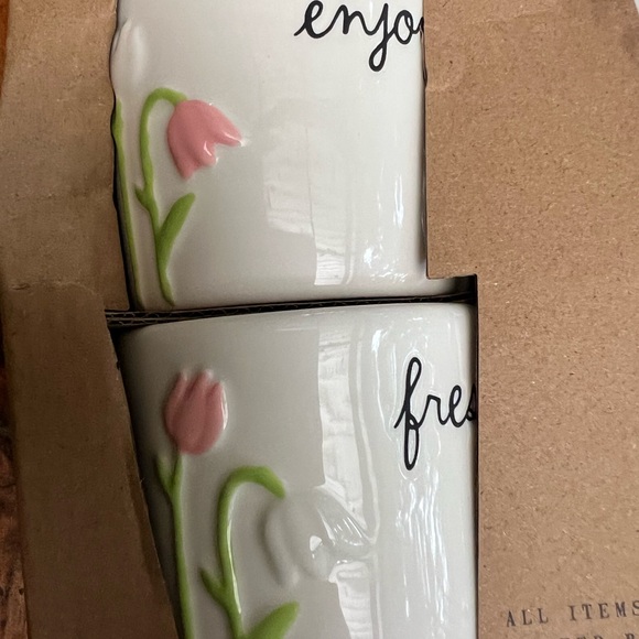 NWT Rae Dunn Spring Flowers set of four ramekins artisan collection by magenta - Picture 3 of 8